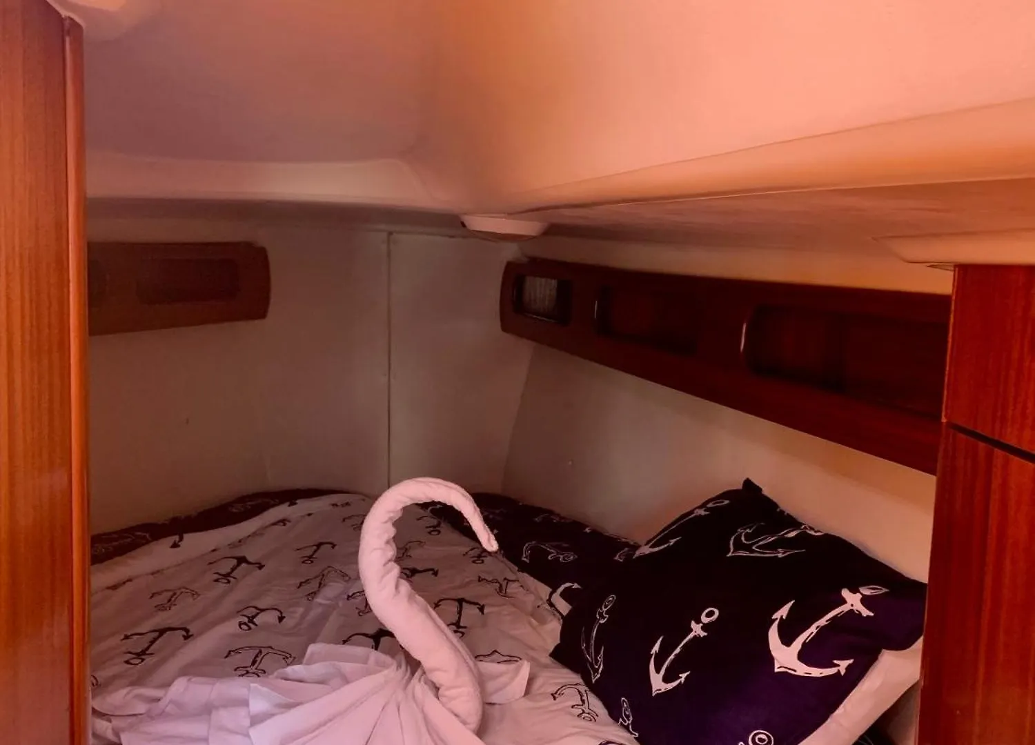 Hotel Sleep Aboard A Beautiful Sailboat In Lisboa Portugalsko